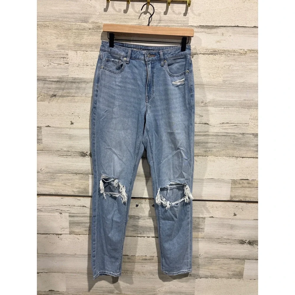 American Eagle Mom Jeans Women‎ Size 4 Long Blue Distressed High Rise Denim